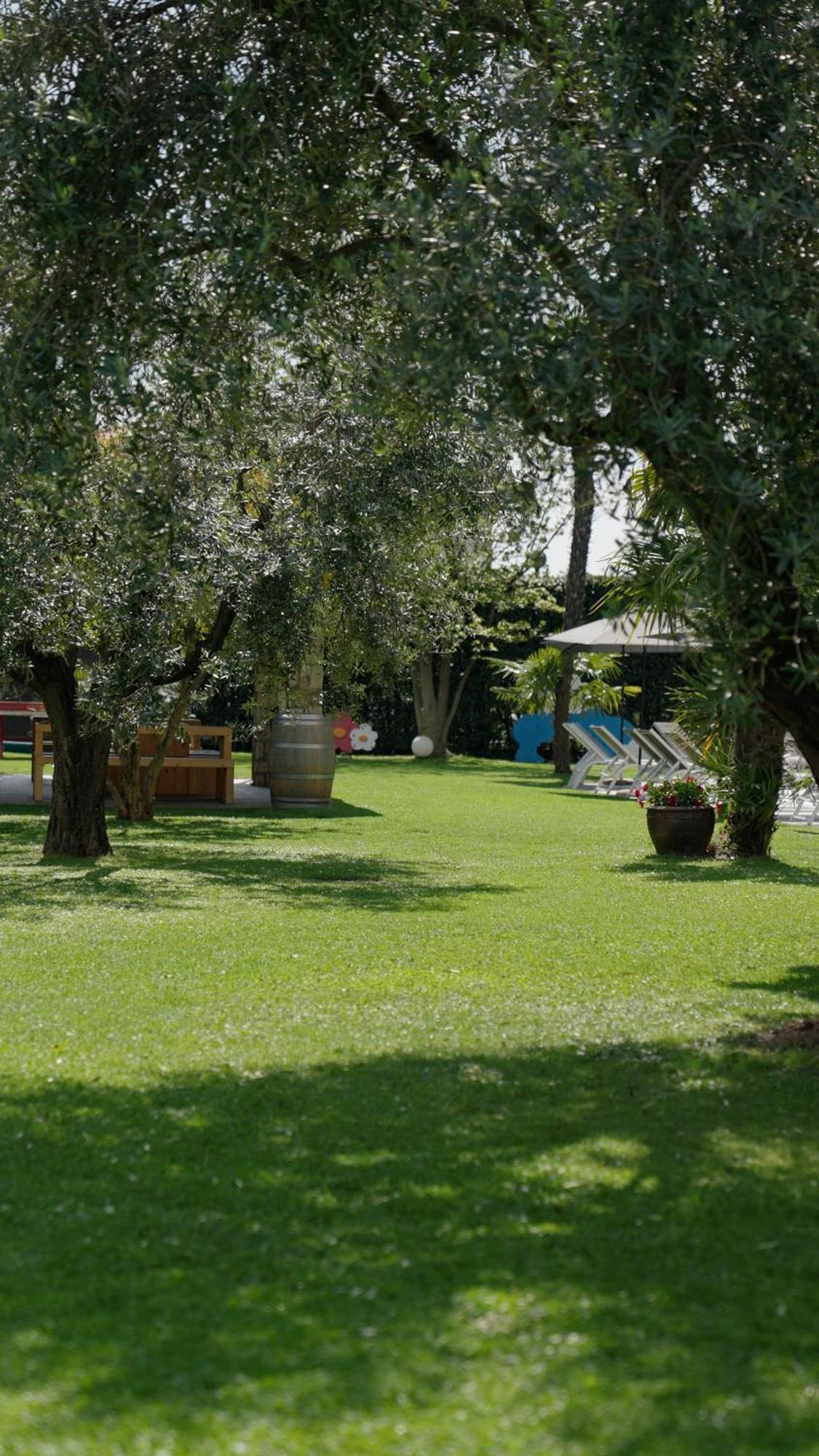 Residence Verdeblu Arco Zewnętrze zdjęcie